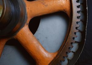 柔軟で扱いやすいバックアップ材の加工